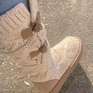 COPY - Austrialia woman’s ugg Kalla knit boots